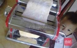 压面机压面都放什么,从面团到面食的自动化加工之旅