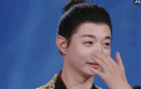 霍尊宣布退出娱乐圈,一段明星爱情的落幕与反思